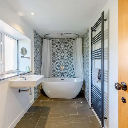 3 Bed In 86087 Holiday home *